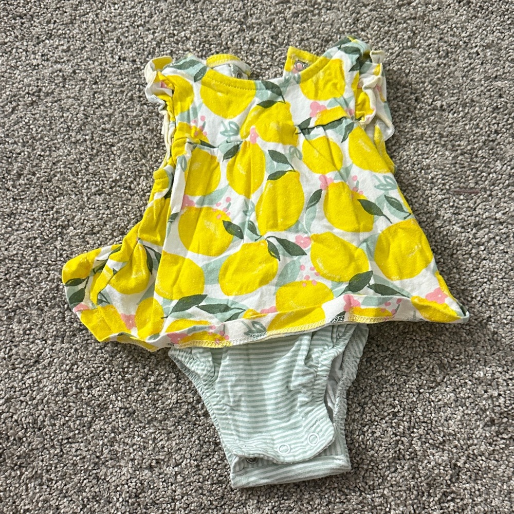 Carter’s baby girl lemon dress one piece romper 3m